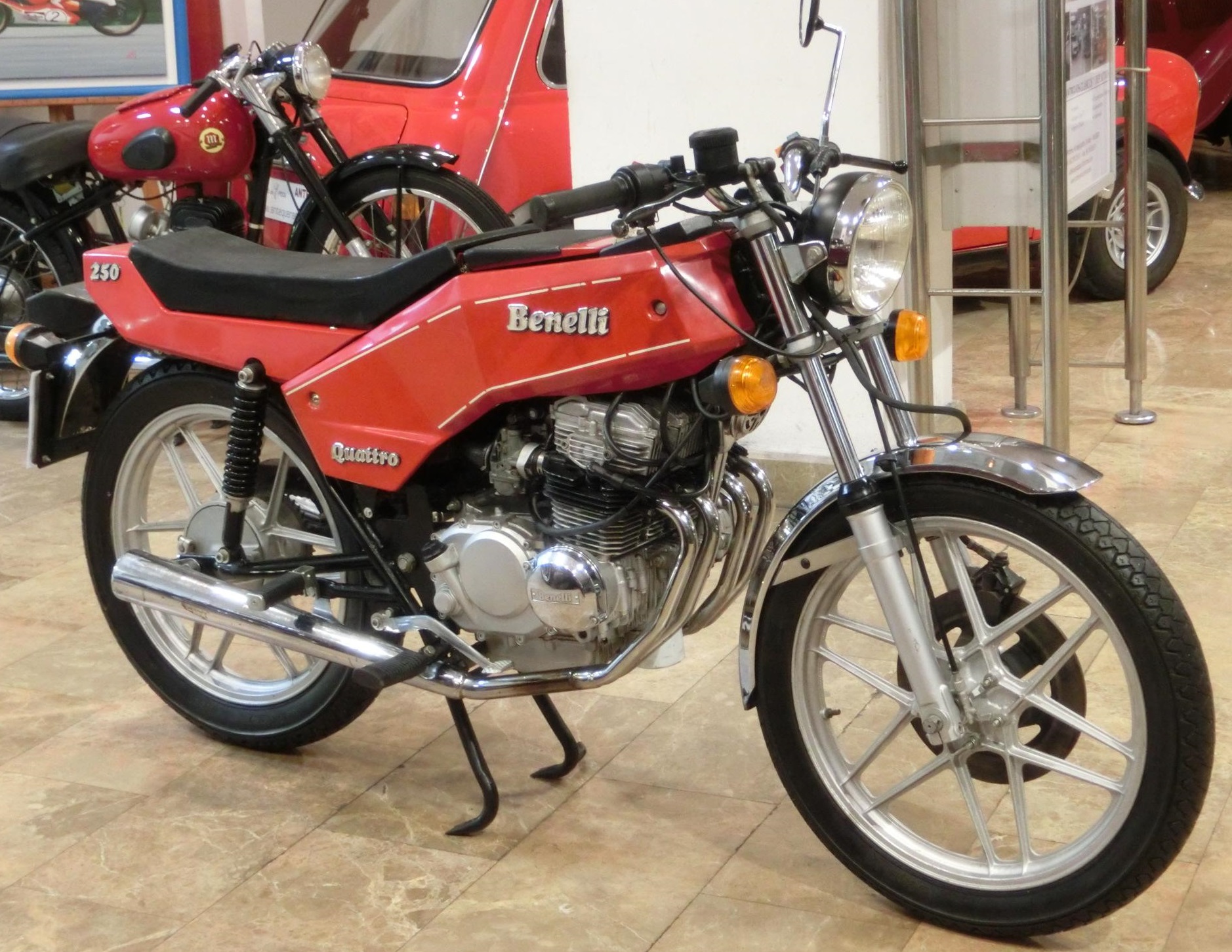 BENELLI 250 QUATTRO