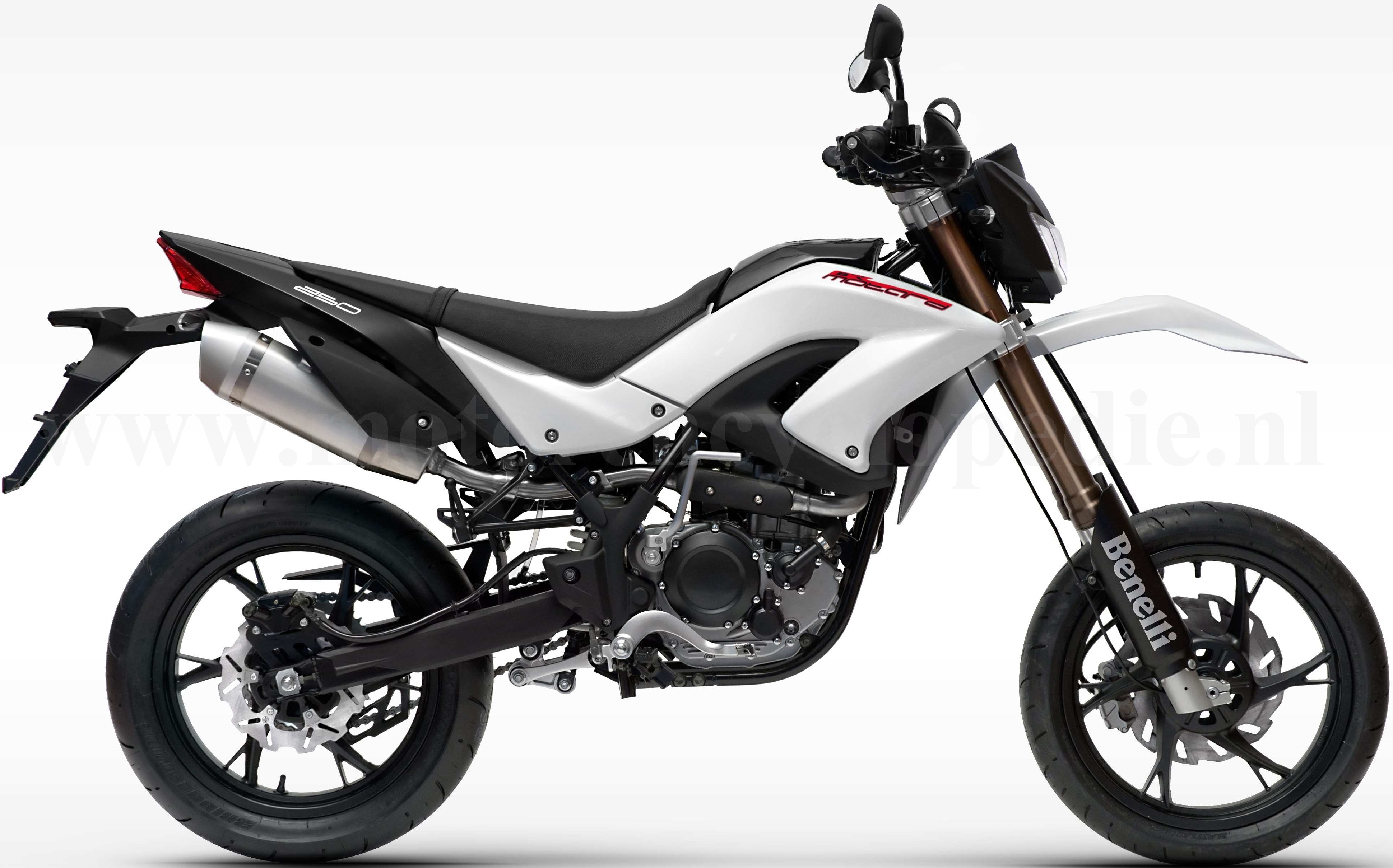 BENELLI BX 250 MOTARD