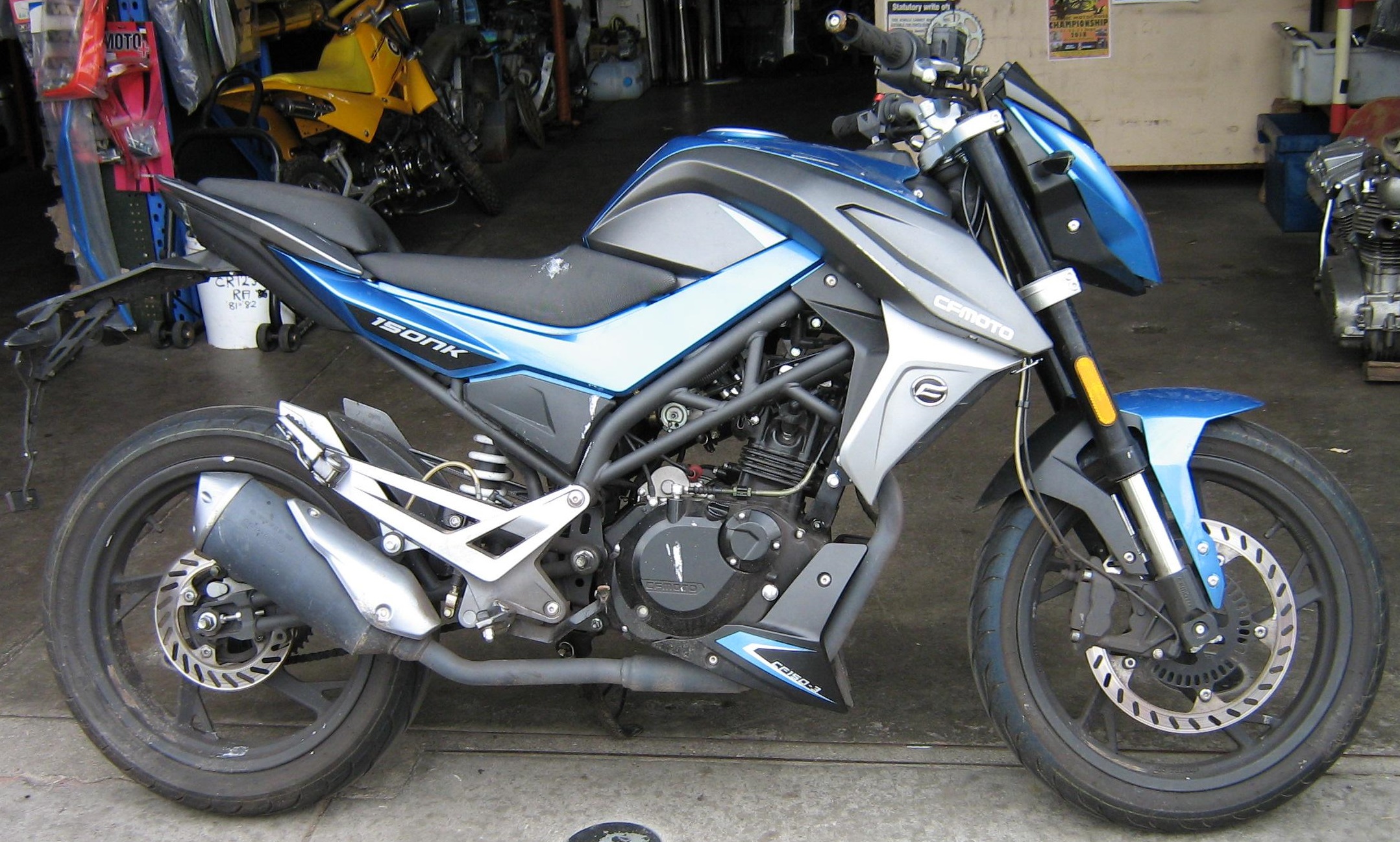 CFMOTO 150 NK