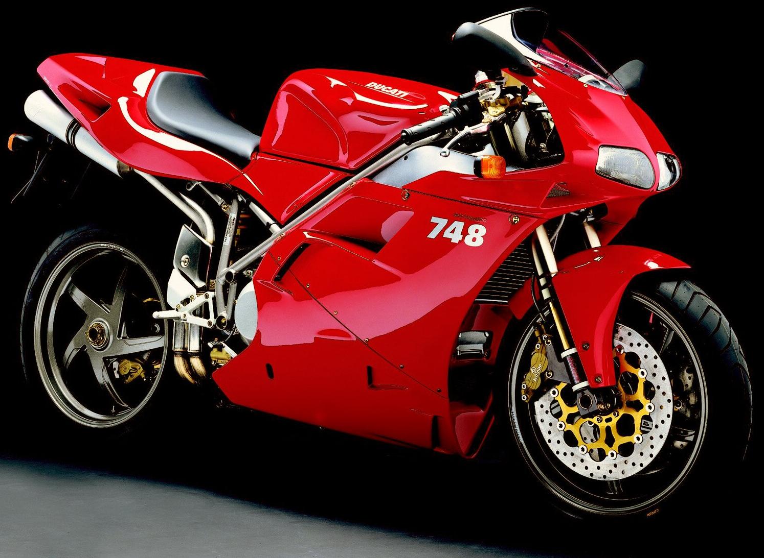 DUCATI 748