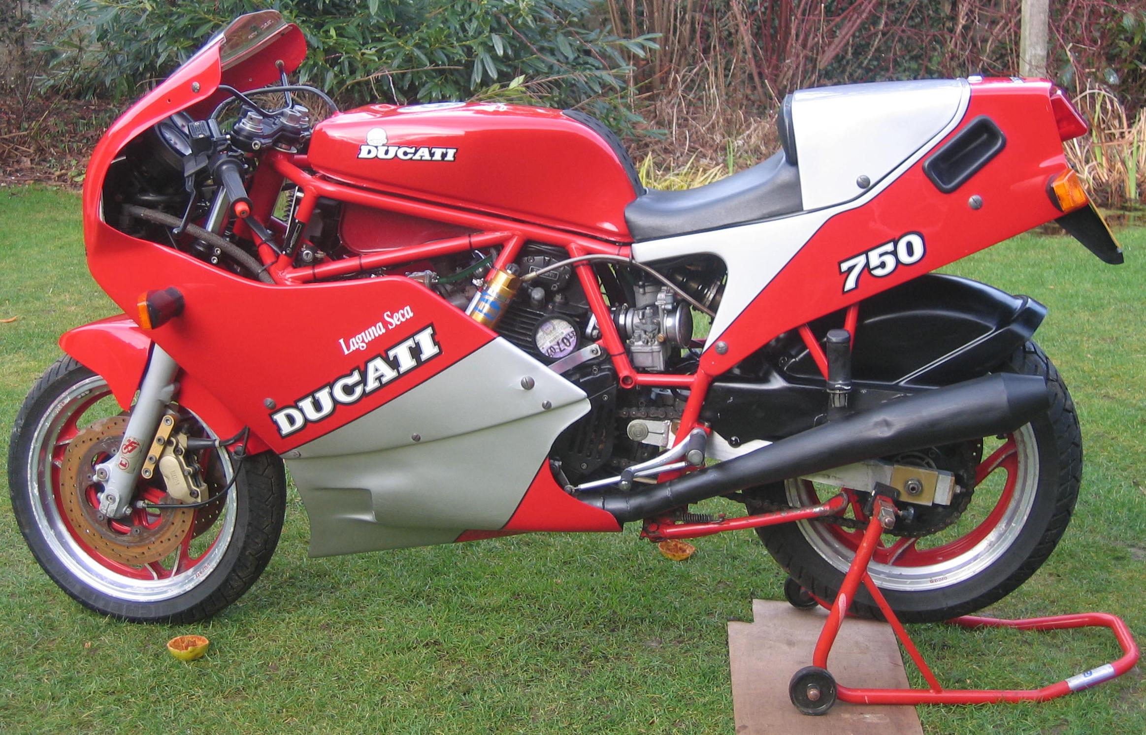 DUCATI 750 F1 LAGUNA SECA