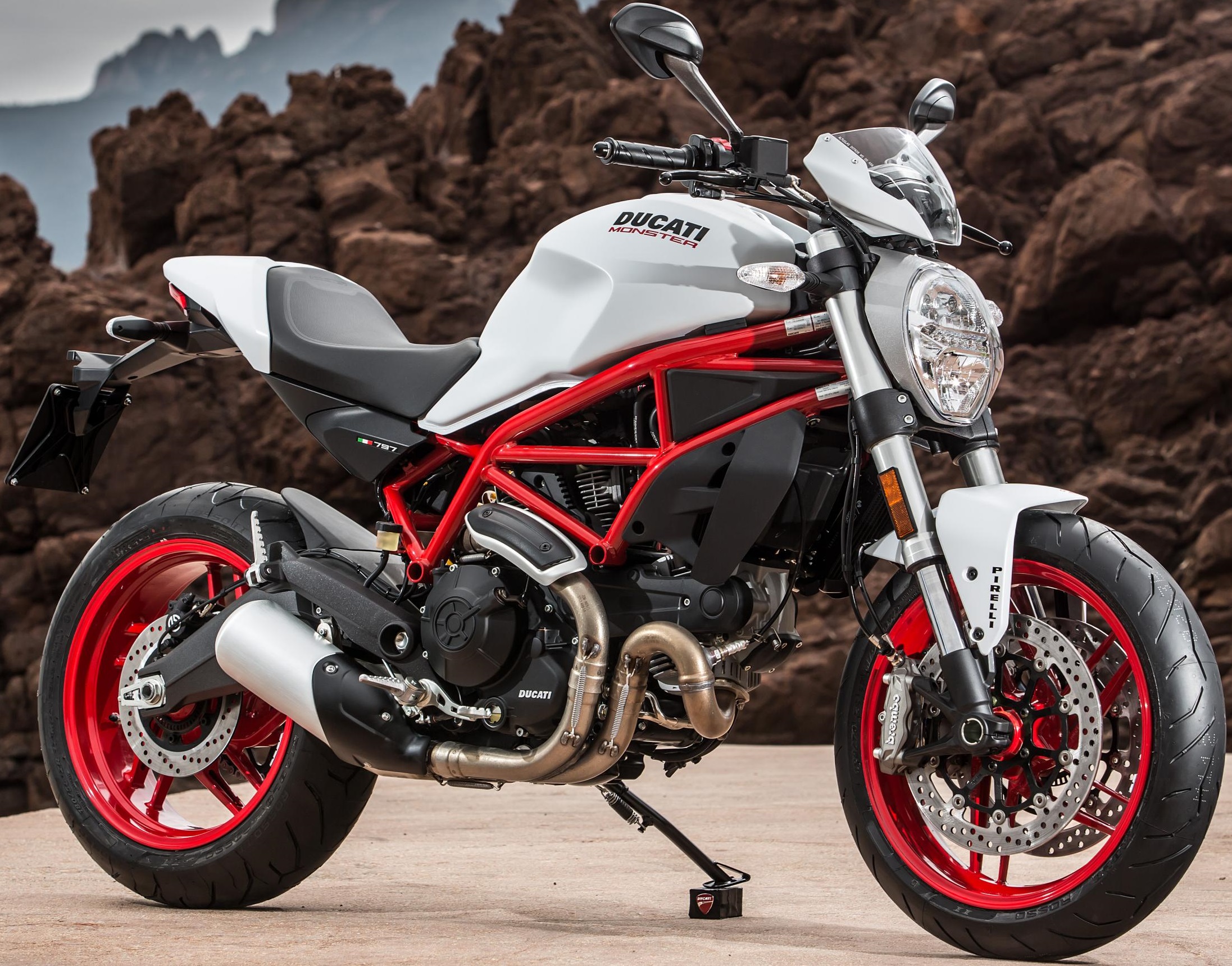 DUCATI MONSTER 797 PLUS