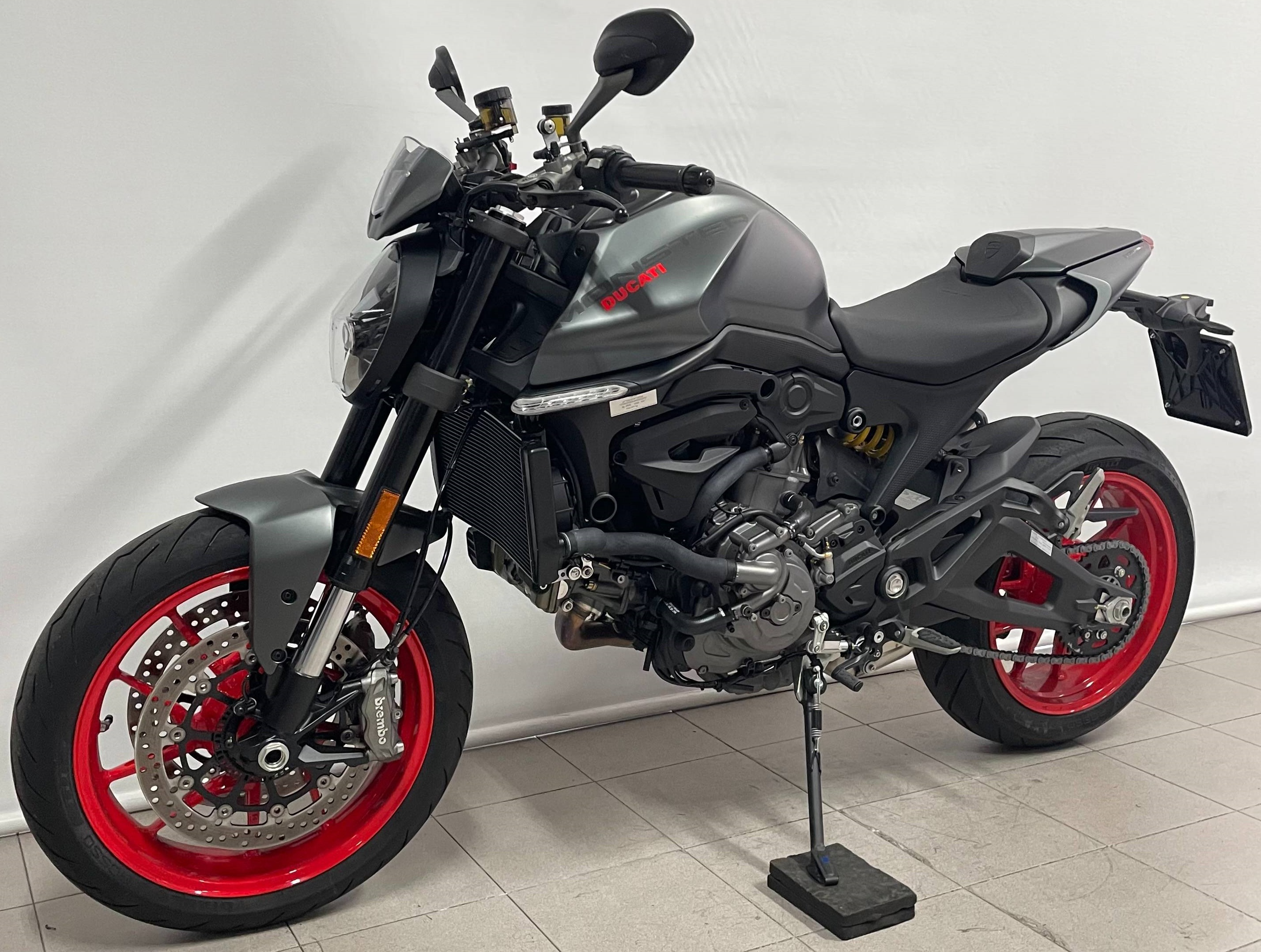 DUCATI MONSTER+