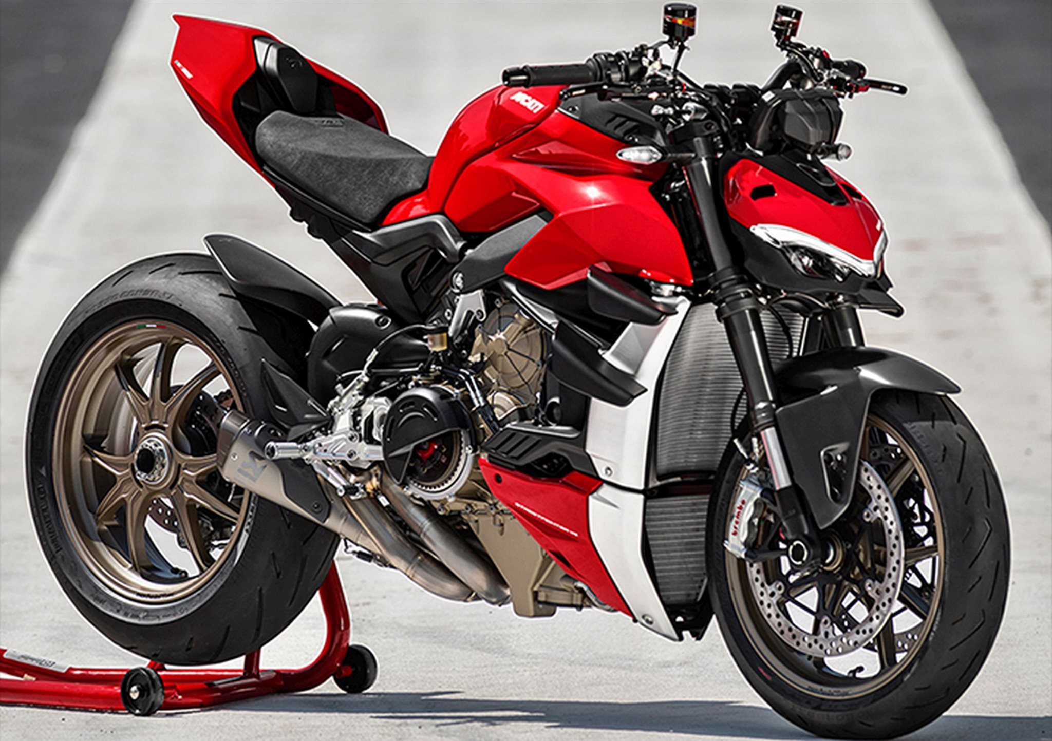 DUCATI STREETFIGHTER V4
