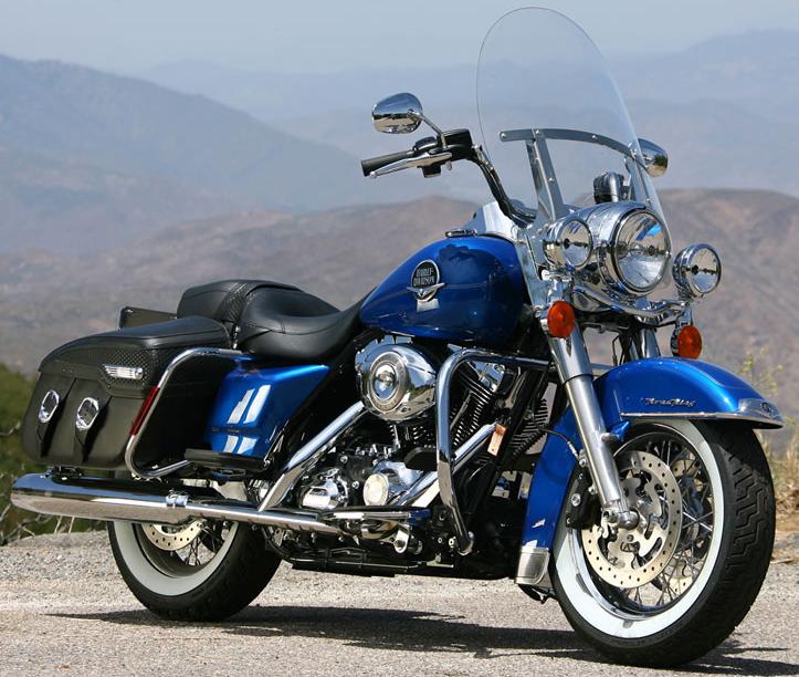 HARLEY DAVIDSON FLHRC 1584 ROAD KING CLASSIC