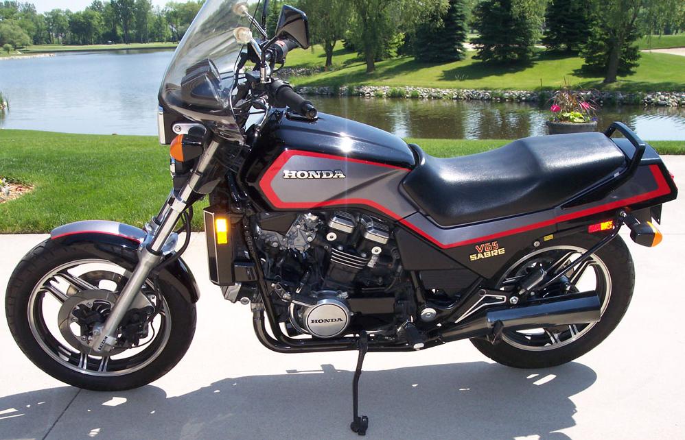 HONDA VF 1100 SABRE V 65