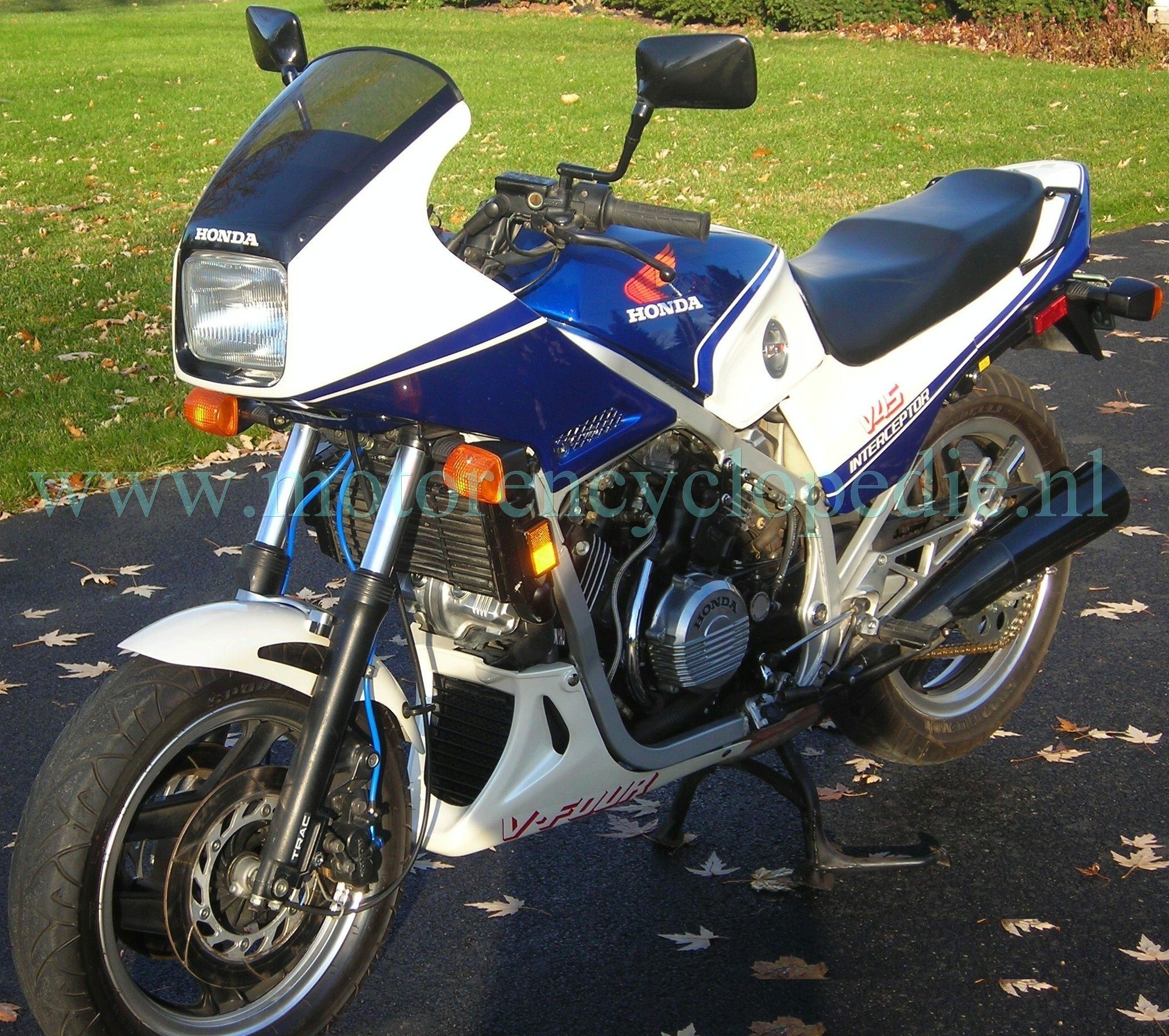 HONDA VF 750 F INTERCEPTOR