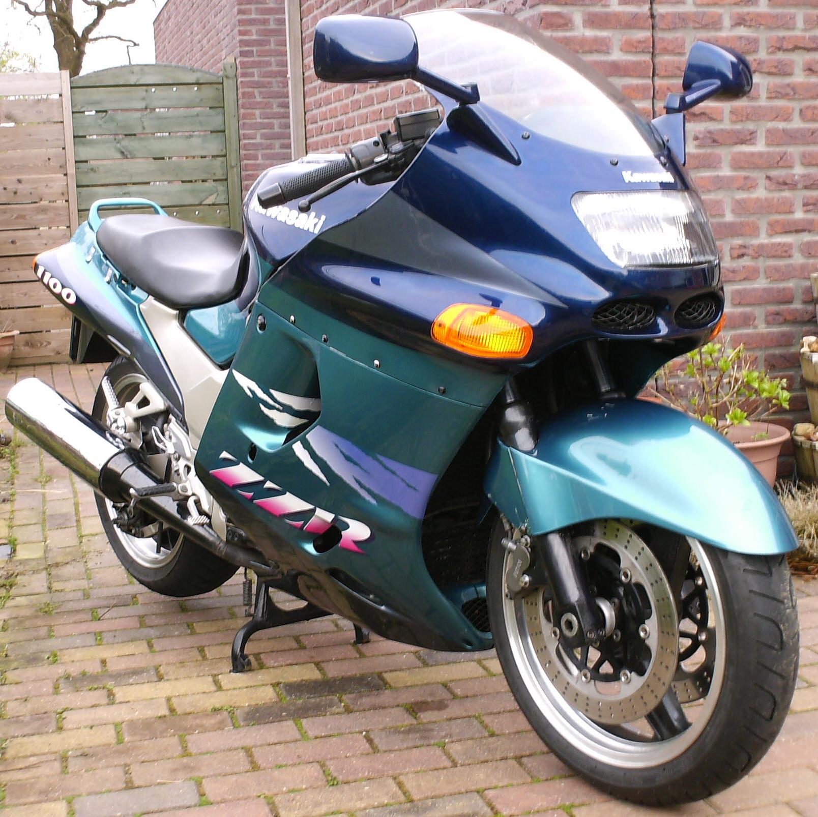 KAWASAKI ZZR 1100